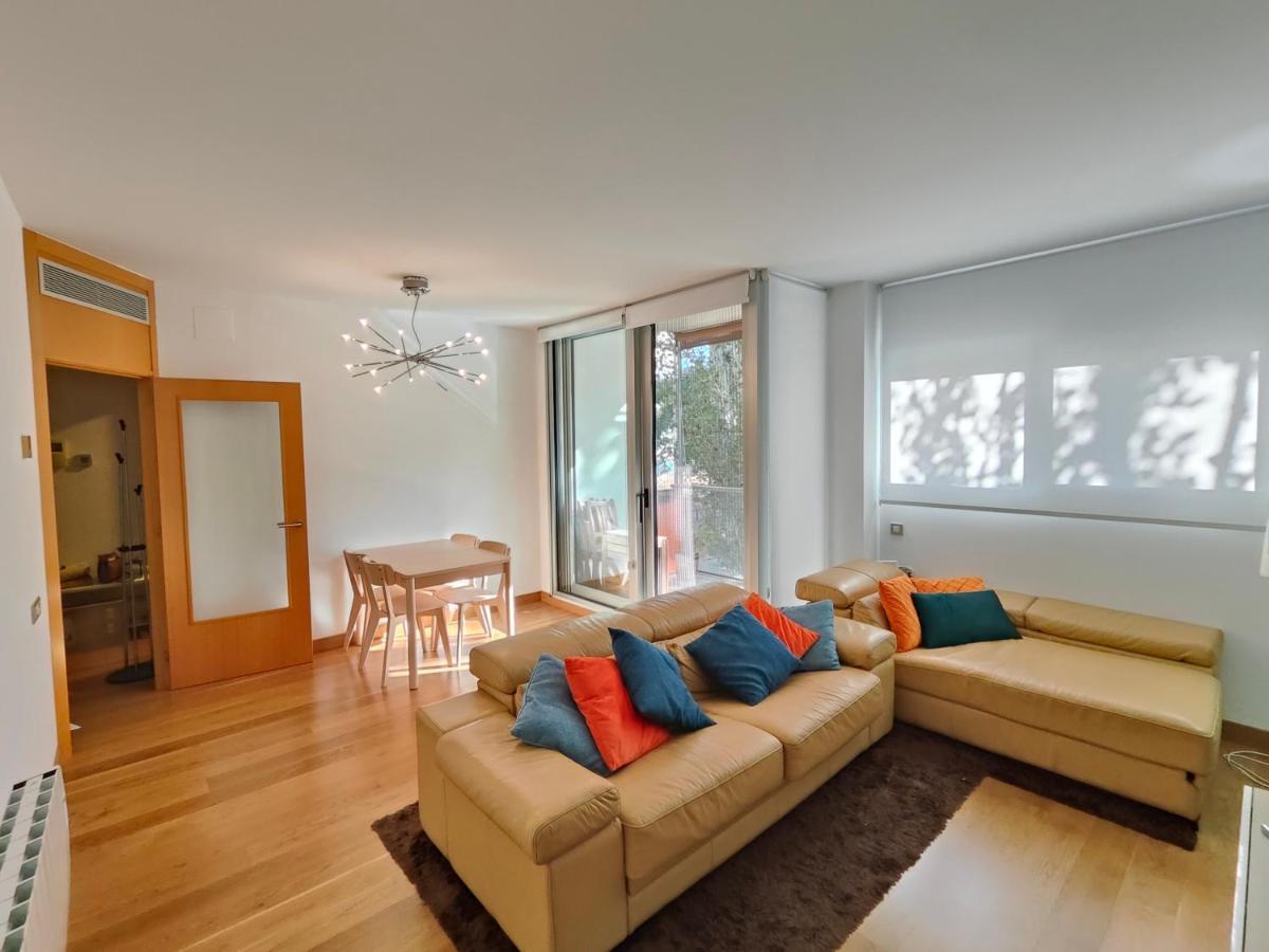Family Apartment Forum Barcelona Eksteriør billede
